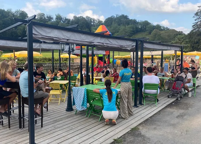 Mobil Xxl 4 - A L'ombre Des Tilleuls Camping Peyrouse